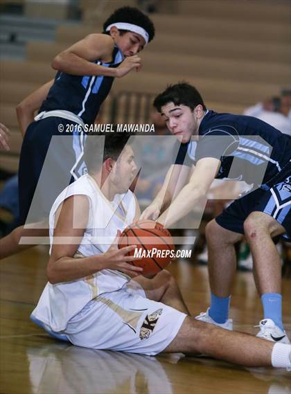 Thumbnail 1 in Kennedy vs Saugus (SFV Invitational) photogallery.