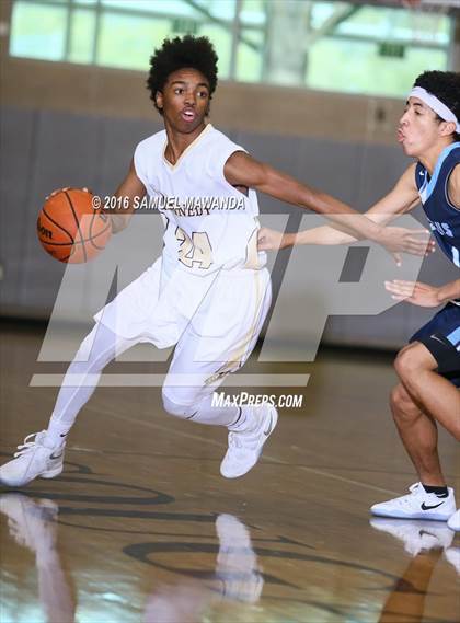 Thumbnail 2 in Kennedy vs Saugus (SFV Invitational) photogallery.
