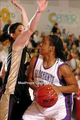 Thumbnail 2 in Del Oro vs Sacramento (Sec. Semifinal) photogallery.