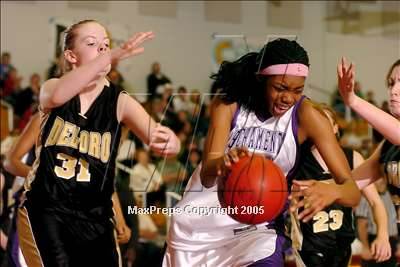 Thumbnail 2 in Del Oro vs Sacramento (Sec. Semifinal) photogallery.