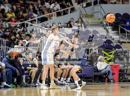 Thumbnail 2 in Yuma Catholic vs Valley Christian (AIA 3A Semifinal) photogallery.
