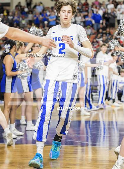 Thumbnail 2 in Yuma Catholic vs Valley Christian (AIA 3A Semifinal) photogallery.