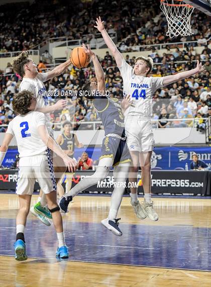 Thumbnail 2 in Yuma Catholic vs Valley Christian (AIA 3A Semifinal) photogallery.