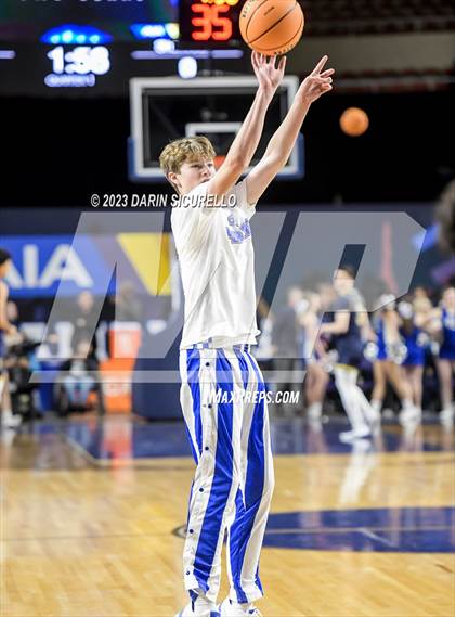 Thumbnail 1 in Yuma Catholic vs Valley Christian (AIA 3A Semifinal) photogallery.