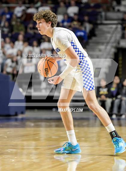 Thumbnail 3 in Yuma Catholic vs Valley Christian (AIA 3A Semifinal) photogallery.