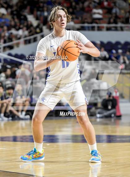 Thumbnail 1 in Yuma Catholic vs Valley Christian (AIA 3A Semifinal) photogallery.