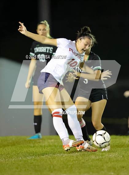 Thumbnail 1 in Bishop Ludden vs Pulaski photogallery.