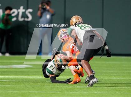 Thumbnail 3 in DeSoto vs Rockwall UIL 6A D1 Playoff photogallery.