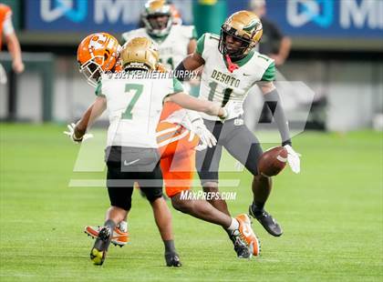 Thumbnail 3 in DeSoto vs Rockwall UIL 6A D1 Playoff photogallery.