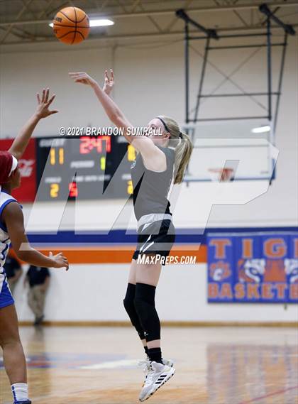 Thumbnail 1 in Pelham @ Chilton County photogallery.