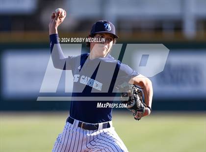 Thumbnail 3 in San Joaquin Memorial @ Bullard photogallery.