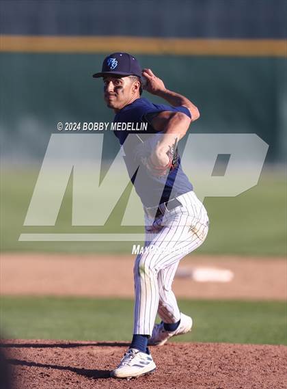 Thumbnail 3 in San Joaquin Memorial @ Bullard photogallery.