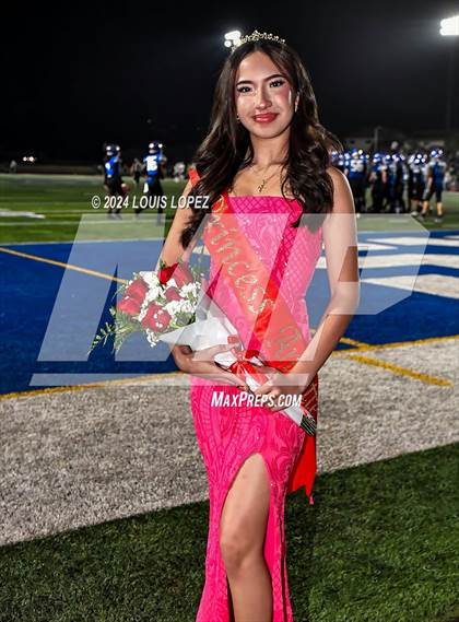 Thumbnail 1 in Bonita @ Charter Oak (Homecoming Game) photogallery.