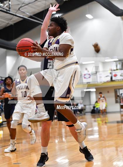 Thumbnail 2 in England vs. Maumelle Charter photogallery.