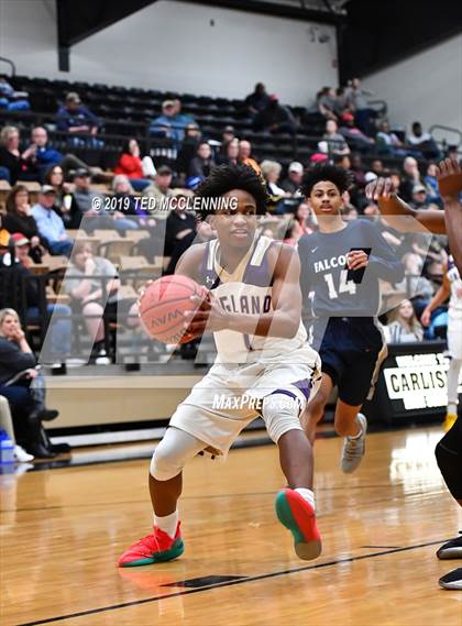 Thumbnail 3 in England vs. Maumelle Charter photogallery.