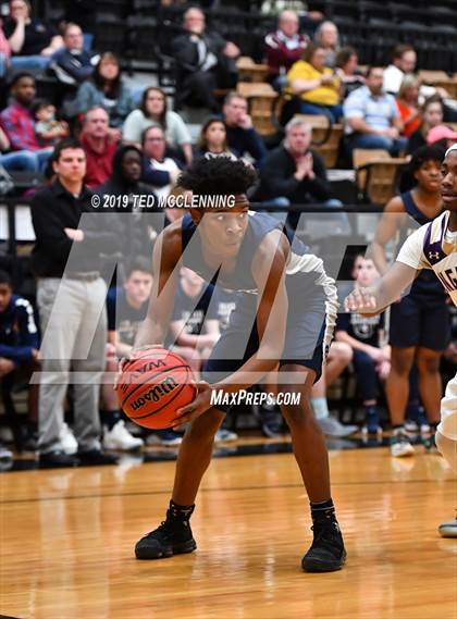Thumbnail 2 in England vs. Maumelle Charter photogallery.