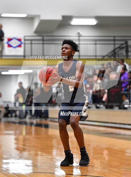 Thumbnail 3 in England vs. Maumelle Charter photogallery.