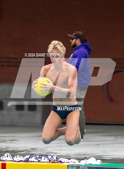 Thumbnail 1 in Mira Costa vs Carlsbad (CIF SoCal D2 Regional Final) photogallery.
