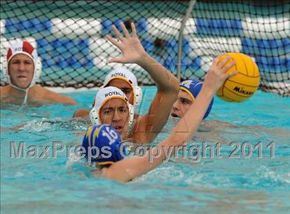 Thumbnail 1 in Agoura vs Royal (CIF SS D4 Final) photogallery.