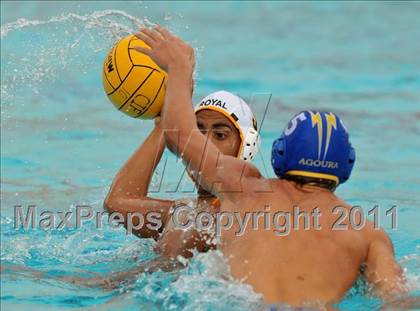 Thumbnail 2 in Agoura vs Royal (CIF SS D4 Final) photogallery.
