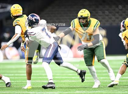 Thumbnail 2 in Riverside Academy @ Southern Lab (LHSAA Division IV Select Final) photogallery.