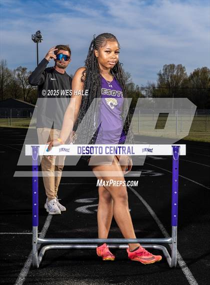 Thumbnail 3 in DeSoto Central (Team & Individual) photogallery.
