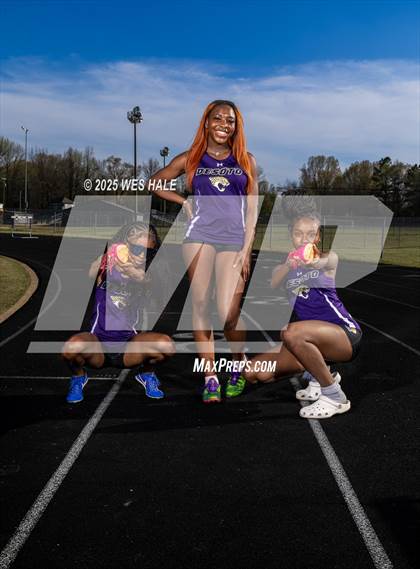 Thumbnail 2 in DeSoto Central (Team & Individual) photogallery.