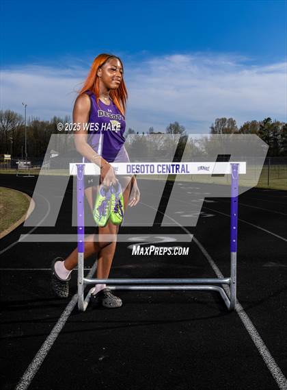 Thumbnail 3 in DeSoto Central (Team & Individual) photogallery.