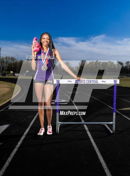 Thumbnail 1 in DeSoto Central (Team & Individual) photogallery.
