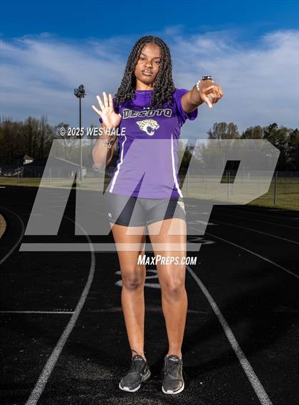 Thumbnail 3 in DeSoto Central (Team & Individual) photogallery.
