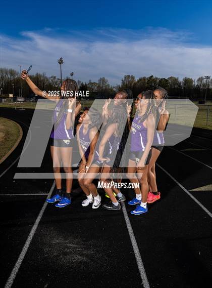 Thumbnail 1 in DeSoto Central (Team & Individual) photogallery.