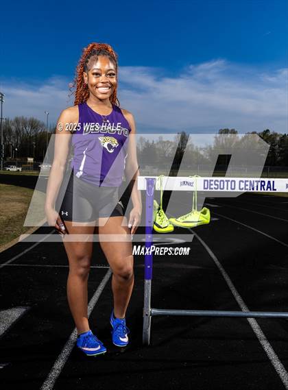 Thumbnail 3 in DeSoto Central (Team & Individual) photogallery.
