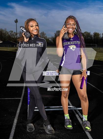 Thumbnail 2 in DeSoto Central (Team & Individual) photogallery.
