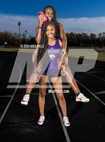 Thumbnail 3 in DeSoto Central (Team & Individual) photogallery.