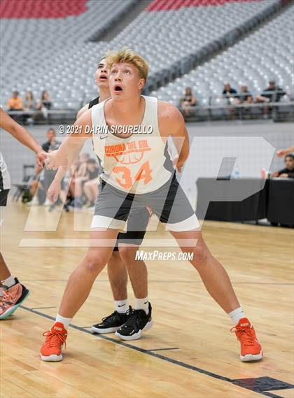 Thumbnail 3 in Arcata vs Corona del Sol (Section 7 Arizona Tournament) photogallery.
