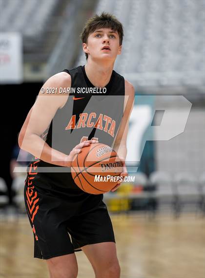 Thumbnail 3 in Arcata vs Corona del Sol (Section 7 Arizona Tournament) photogallery.