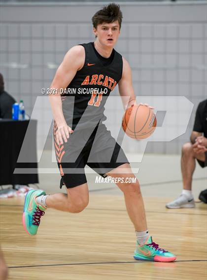 Thumbnail 2 in Arcata vs Corona del Sol (Section 7 Arizona Tournament) photogallery.