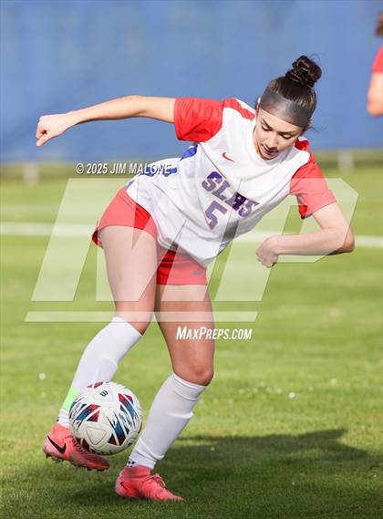 Thumbnail 1 in American vs. San Leandro photogallery.