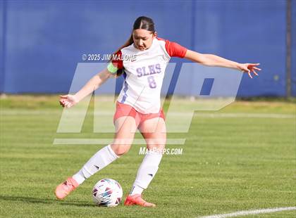 Thumbnail 3 in American vs. San Leandro photogallery.