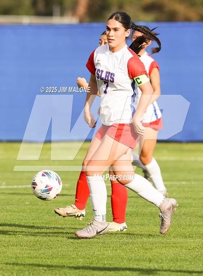 Thumbnail 2 in American vs. San Leandro photogallery.