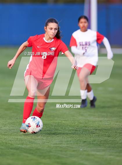 Thumbnail 3 in American vs. San Leandro photogallery.