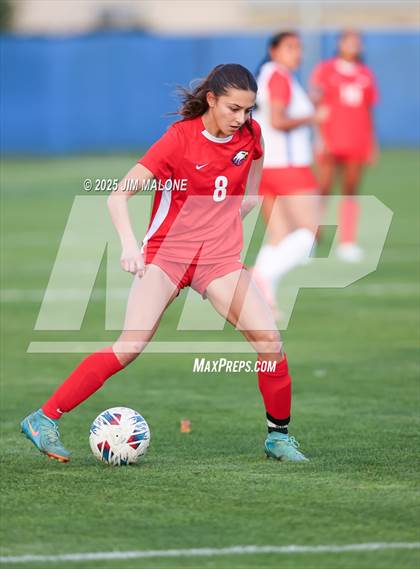 Thumbnail 3 in American vs. San Leandro photogallery.