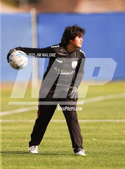 Thumbnail 2 in American vs. San Leandro photogallery.