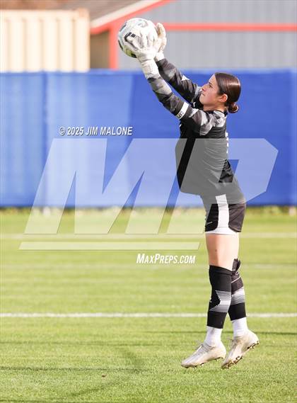 Thumbnail 1 in American vs. San Leandro photogallery.