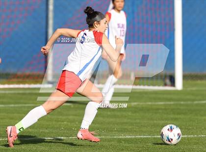 Thumbnail 2 in American vs. San Leandro photogallery.