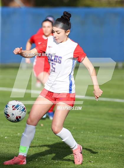 Thumbnail 3 in American vs. San Leandro photogallery.