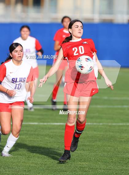 Thumbnail 1 in American vs. San Leandro photogallery.