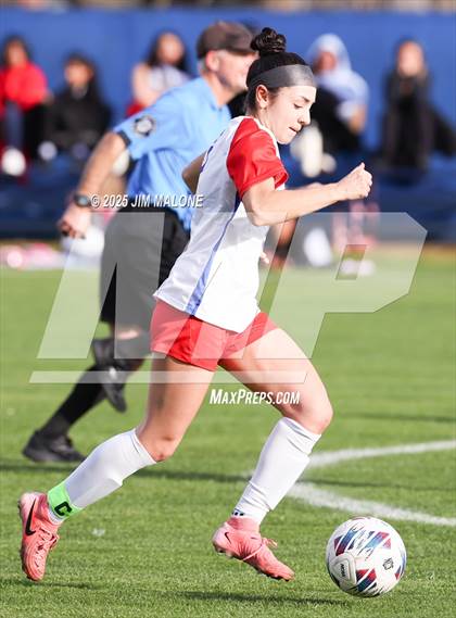 Thumbnail 2 in American vs. San Leandro photogallery.