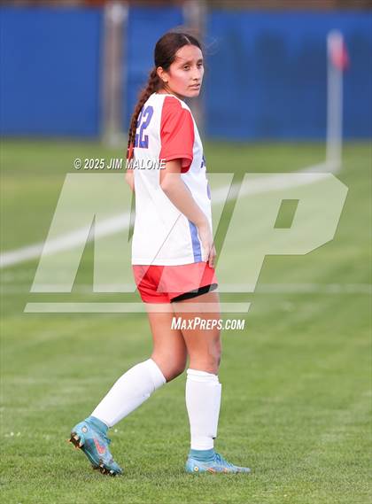 Thumbnail 2 in American vs. San Leandro photogallery.