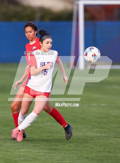 Thumbnail 1 in American vs. San Leandro photogallery.